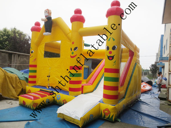 Tong Huan 2014 Inflatable Bounce Castle Jumping Castle 5x5m 0.55mm PVC Tarpaulin 8+ Person Capacity CE Certified Blower