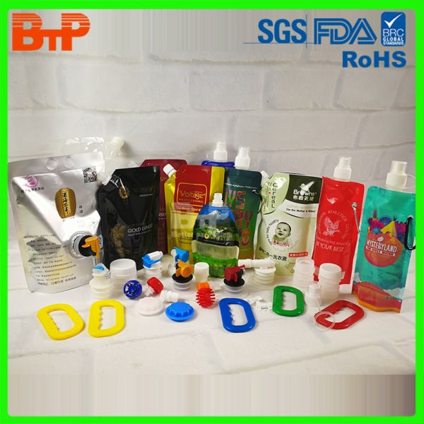 Customized Printed Stand Up Spout Pouch 500ml Juice Packaging Bag Folded the kettle. Mountaineering water bag