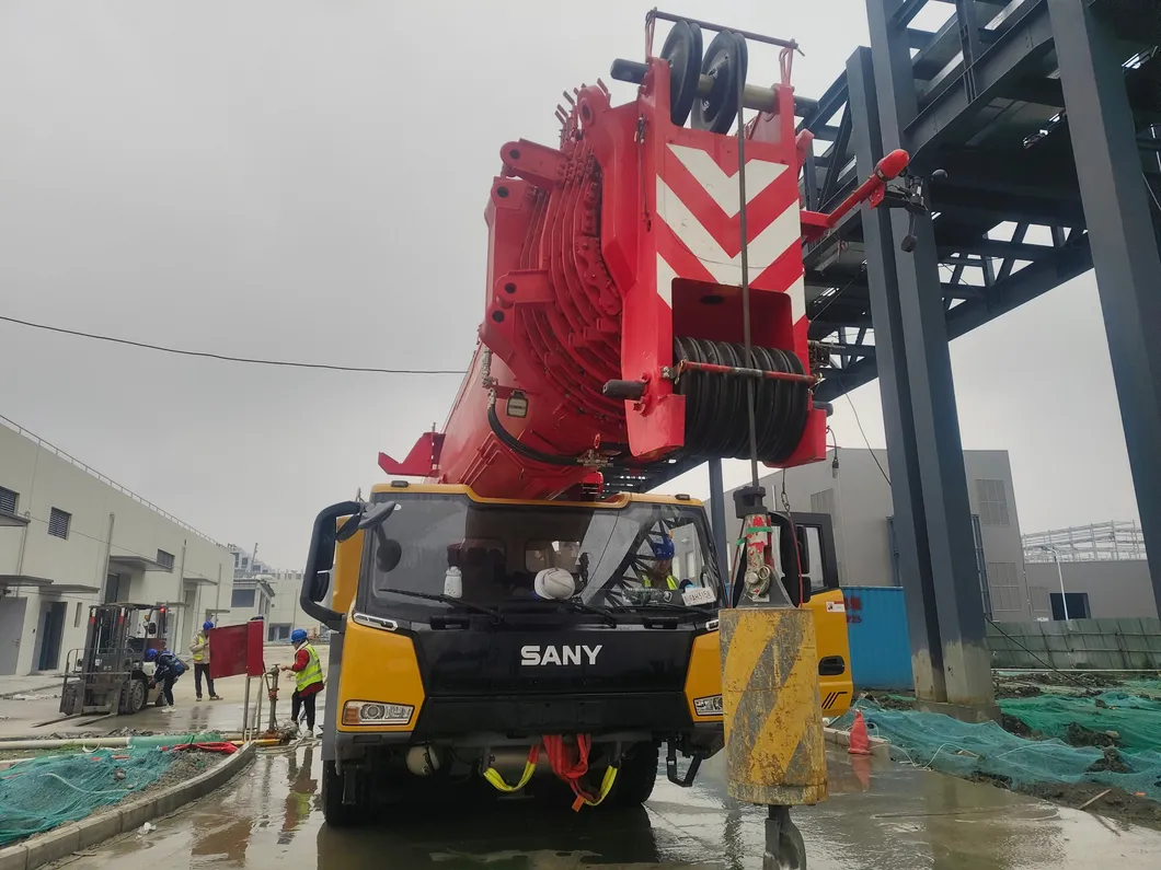 San-Y 300 Tons Truck Crane with Over Lift Heavy Lifter Mobile Crane Construction Machine Machinery Hydraulic Boom Lifting Cranes
