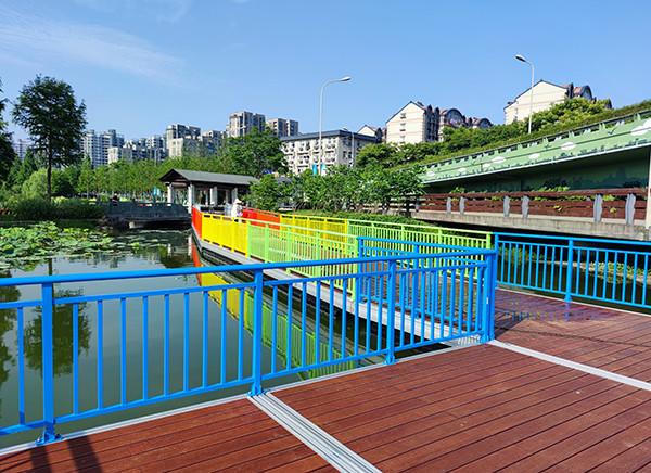 Marine Floating Dock Aluminum Gangways WPC Decking 500mm Freeboard