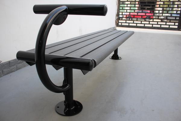 Surface Mounted Recycled Plastic Outdoor Benches For Playground Sit Up Workout