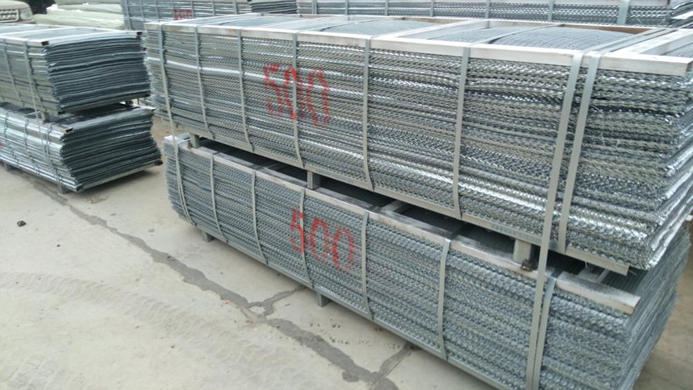 ASTM A653 Оцинкованная самонесущая штукатурная сетка из просечно-вытяжного металла 27x96