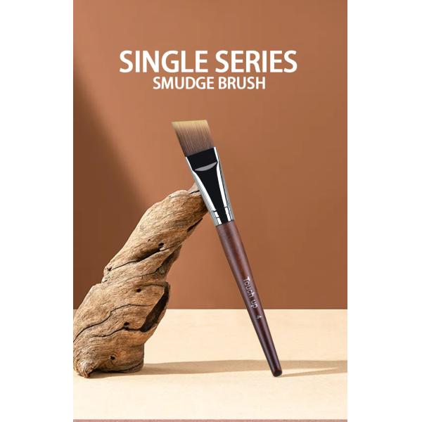 TOUCH UP 04  Foundation Brush Synthetic Hair Copper Multi-Functional Angled Makeup Brush Manufactor