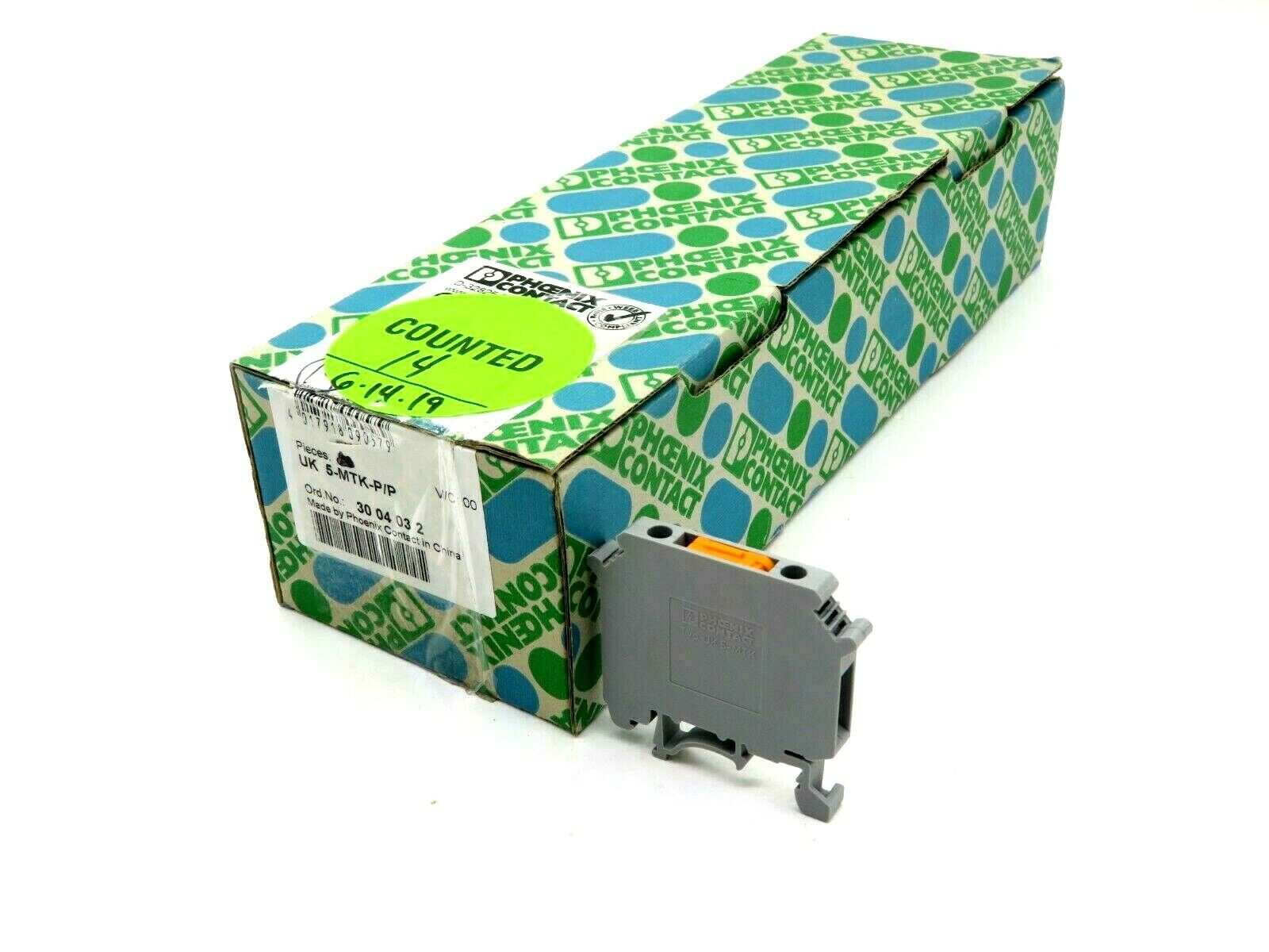 Phoenix Contact 3004032 UK 5-MTK-P/P Knife-disconnect terminal block with 500 V 16 A Screw connection