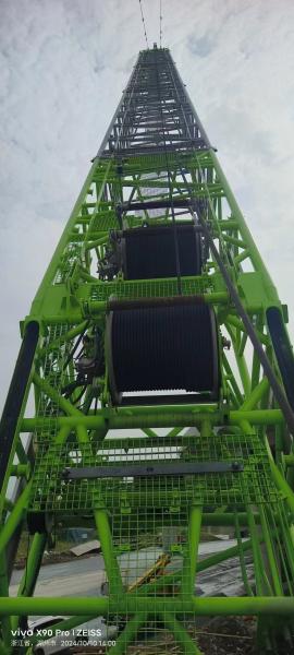 ZCC3000 300 Ton Mobile Hydraulic Crawler Crane Heavy Lifting Equipment with Maximum Lifting Weight 132t
