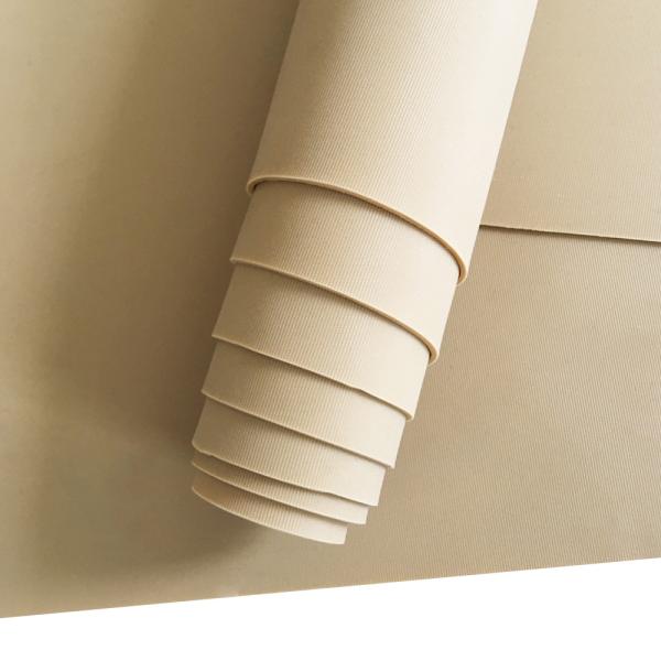 Petit pain pur résistant de feuille en caoutchouc de gomme de haute abrasion élastique