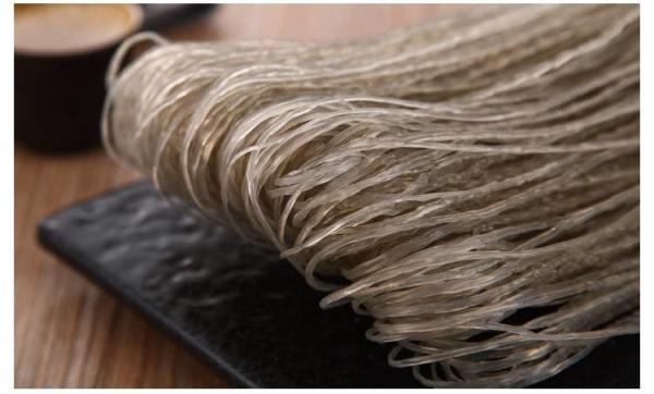 Low - Sodium Long Kou Vermicelli 8-10 Minutes Cooking Time Pure Natural Wheat Flour