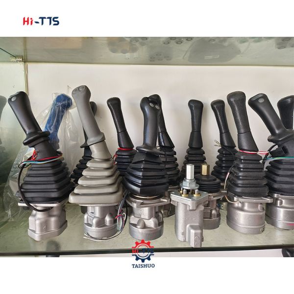 Excavator Excavator control lever assembly DH55 DH55-5 DH-5 DH220-5  2420-9571 31N6-20200 2457842 2457844 31Q6-2001 420-00237