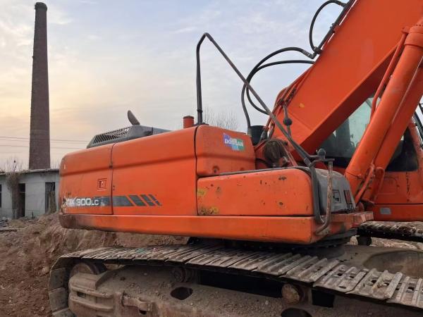 Muito boa Escavação de segunda mão Doosan DX300 para exportação da China