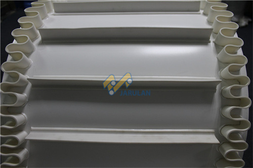 Claquets de courroie transporteuse en forme de T pour systèmes de convoyeur, couleur vert, noir, blanc