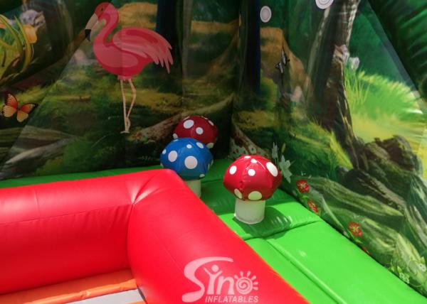 O tema da selva caçoa o parque de diversões inflável do quintal com impressão de Digitas para o divertimento exterior