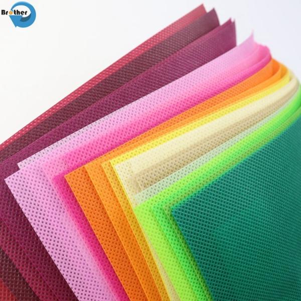 Biodegradable embossed flower waves design spun-bond non woven fabric for christmas gift flower wrapping paper