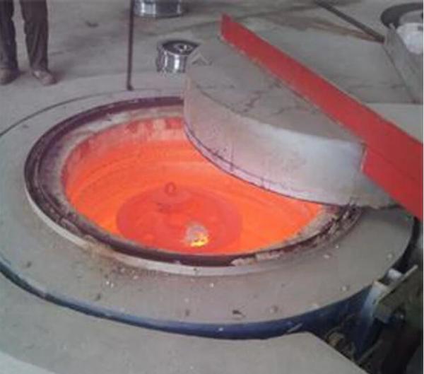 Tipo resistencia eléctrica del hoyo que modera el horno para las piezas de los materiales del acero de carbono