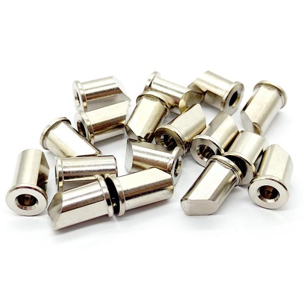 Inserts filetés à bride hexagonale nickelés usinés CNC sur mesure