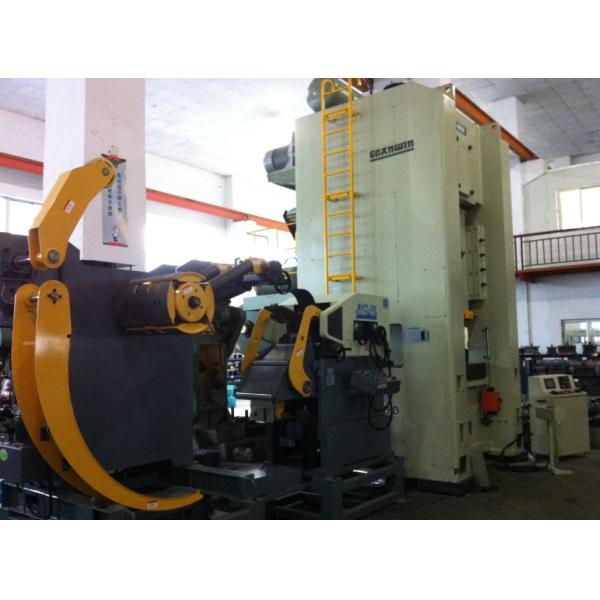 Alimentador de aço Decoiler do Nc da bobina e Straightener para as linhas de alimentação de aço da imprensa de bobina