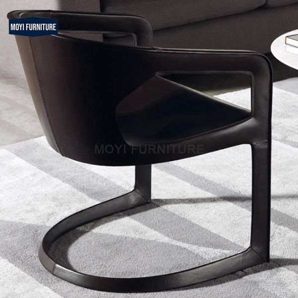 Modern New Design Leather Dining Chair Hotel Villa Black Metal Frame S Shape Restaurant Armchair Furniture