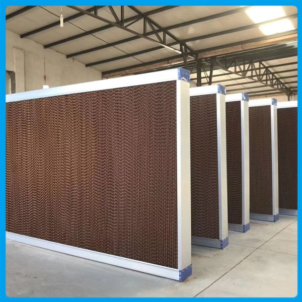High Quality Evaporative Cooling Pad Paper Wet Pad Water Curtain for Poultry Farm Greenhouse