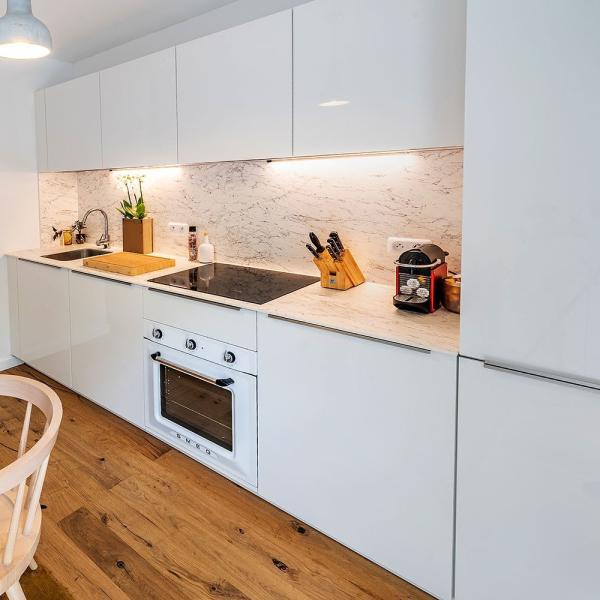 Modern Italian Assembled Kitchen Cabinets White Acrylic High Glossy
