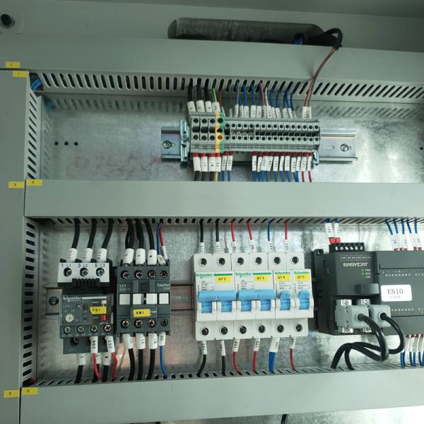 Pneumatic Support Table 100T Hydraulic Press Brakes 3200MM With Roller Feeder