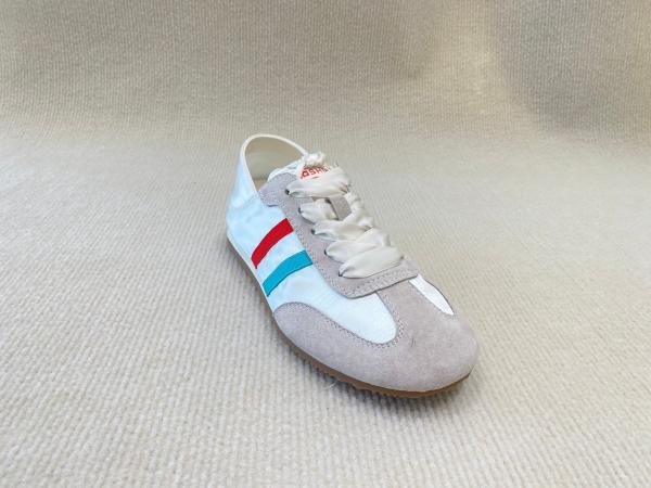 Women fashion sneakers satin shoes lace-up breathable with lace showlace and low cut