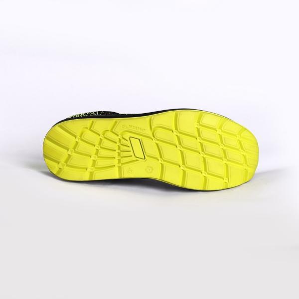 Slip Abrasion Resistant Polyurethane Work Boots Steel Toe Cap Comfortable EVA Insole Injection Craft