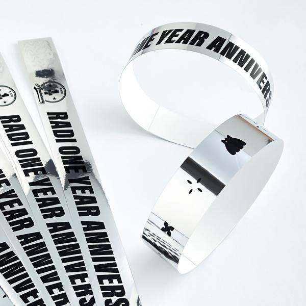 Plastic Occasion Party Wristbands with Personalized Logo and Glitter Holographic