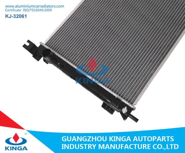 2004 G. M. C Cooling System Aluminium Car Radiators Of Chrysler Pacifica Silver Color