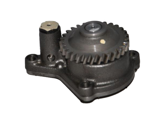 Yanmar Diesel Engine Parts Yammar 4d84 Oil Pump With Gear Small Volume