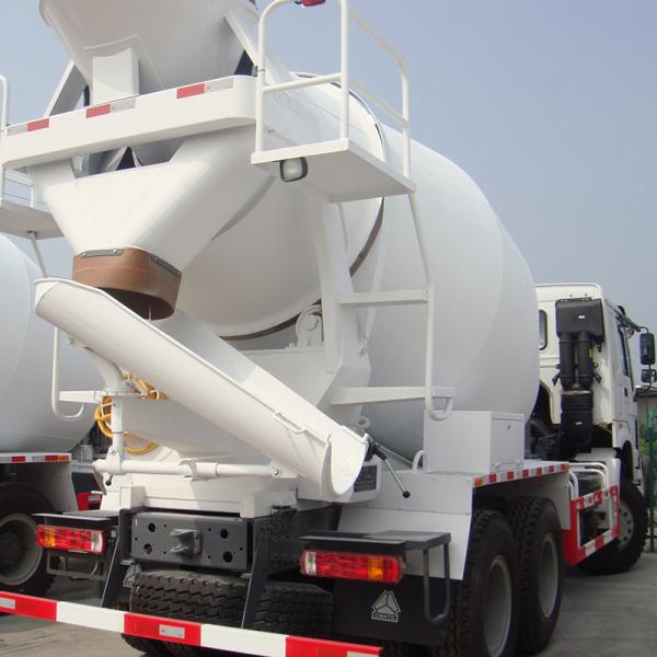 HOWO 6X4 9 M3 Concrete Construction Equipment Small Ready Mix Concrete Trucks