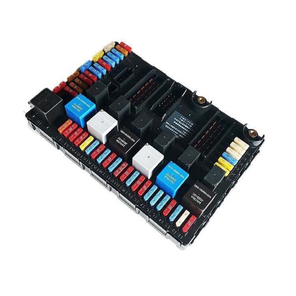 Sinotruk HOWO Wg9716582301 Electrical Junction Box-Fuse Box for Durable Construction