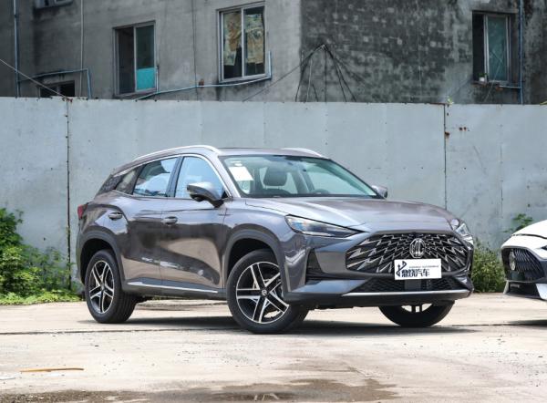 Young and Fashion Personal Electric MG Car MG ONE Cool Appearance SUV New Car