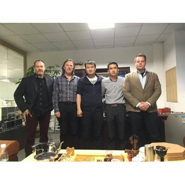 Высокие дисплеи приведенные определения П4 крытые для ресторанов/модных парадов