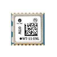 Le petit module GPS est utilisé dans le collier de localisation du chien