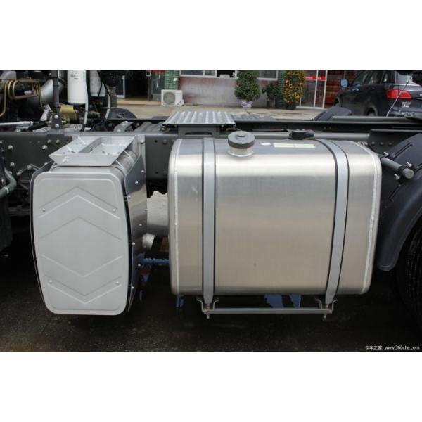12 Forward Shift SinotruK Haohan J7G 4*2 6*4 CHG LNG Special Truck Traction Head