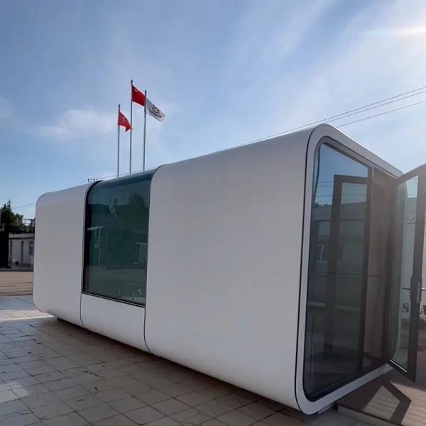 Wooden Apple Cabin 5800 X 2150 X 2500mm Aluminum Alloy 4 People