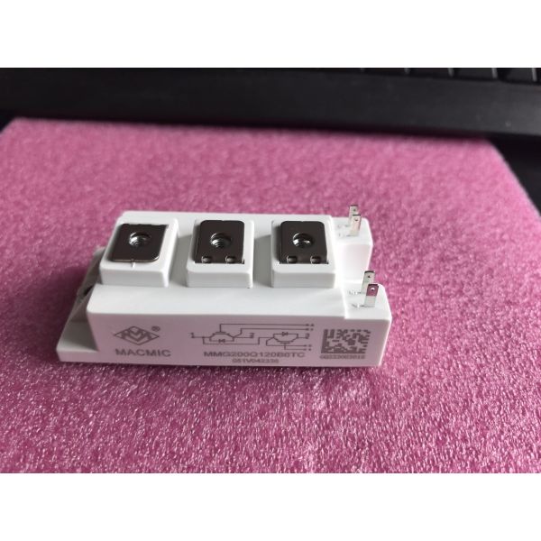 MMG200Q120B6TC 1200V 200A SiC Modulo de medio puente baja Rds ((on) Conmutación rápida de alta frecuencia alta operación de temperatura baja pérdida grado industrial para PV y UPS