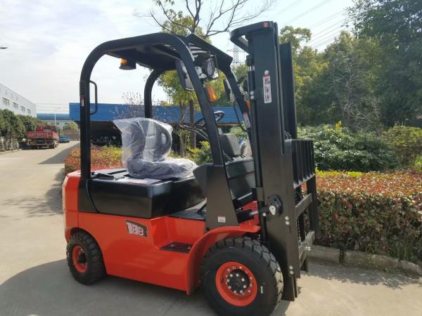 Durable 72V Electric Lift Truck Powered Pallet Truck 3000mm - 7000mm Lifting Height