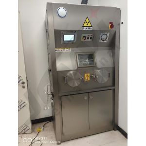 Secure Closure System Hot Cell Providing Radiation Shielding