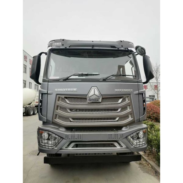 New Heavy Duty Shacman FAW HOWO LHD/Rhd 400HP 371HP 6X4 Tractor Truck Dump Tanker Mixer