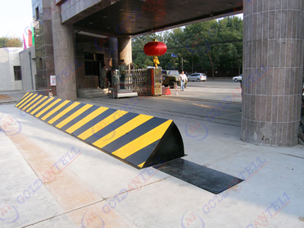 Барьеры дороги света IP68 СИД движения гидравлические автоматические для входа гостиницы/аэропорта