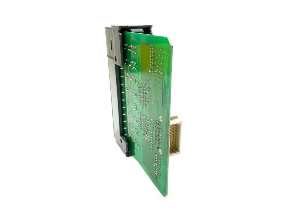 Allen-Bradley 1746-IV8, C.C. de SLC 500 Digitas entrou o módulo, combinação 120 volts de I/O da C.A.