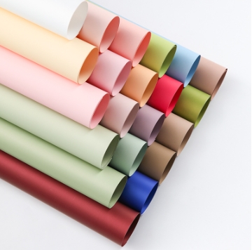 Nouveau papier de marée en papier d'emballage de fleurs à film mat épais