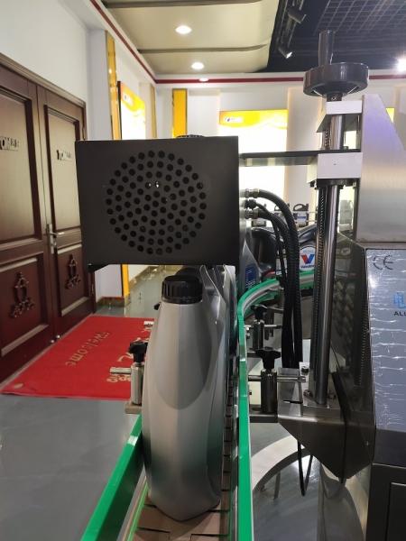 60-120BPM Máquina de embalagem química selante de indução automática para garrafas de vidro de plástico