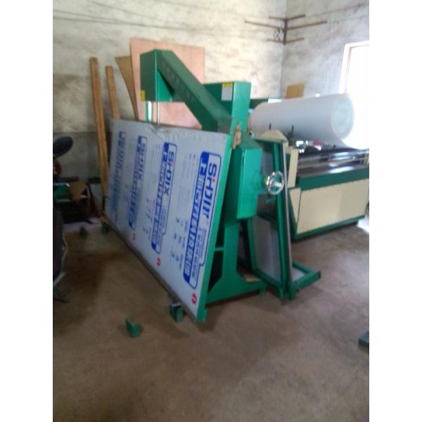 Vertical foam cutter machine/plastic sheet saw cutting machine/eva rubber cutter Credible supplier