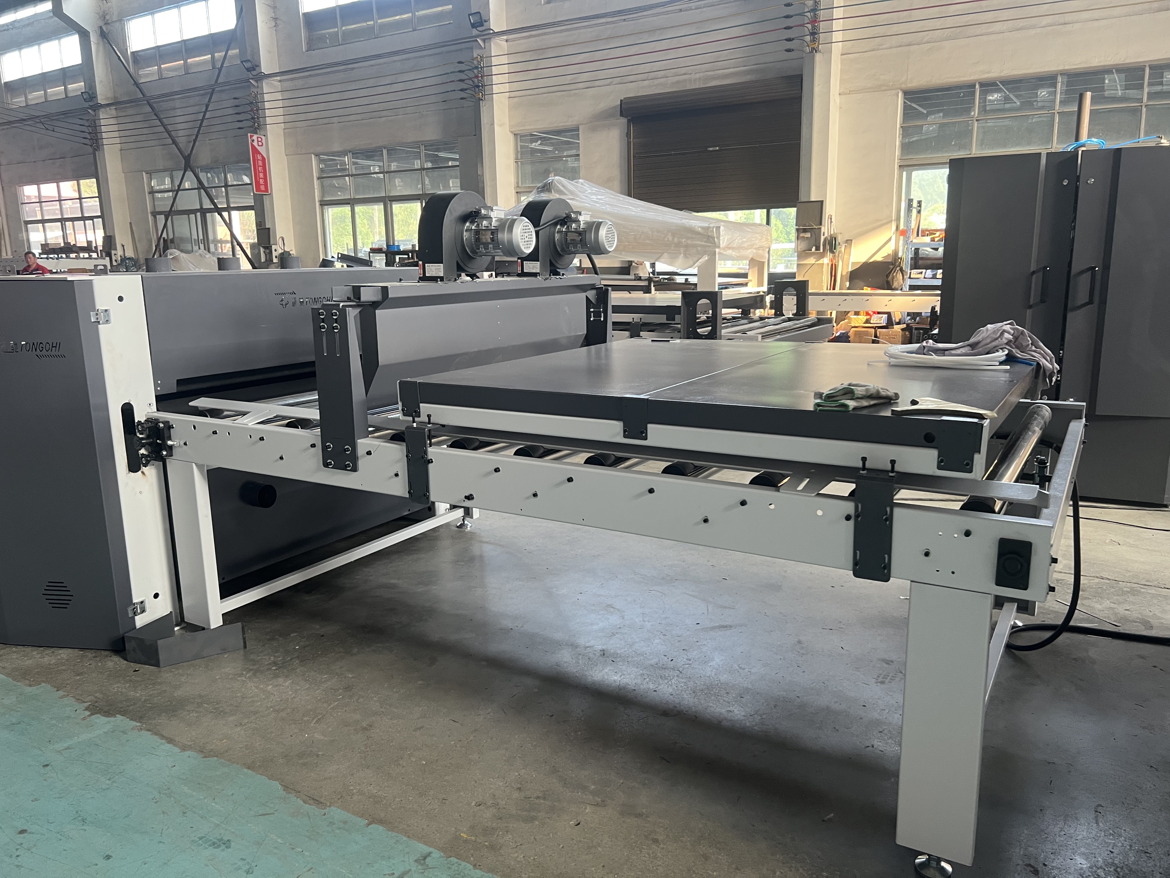 Automatic Flat Laminating Machine for Acrylic, Aluminum Board with Bubble-Free, 5-15m/min, CE Certificated