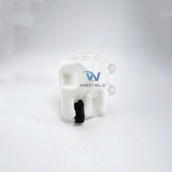 Le réservoir d'expansion du liquide de refroidissement Komatsu PC200-8 GD755-5R 21T-06-11351