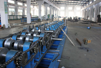 Автоматический крен Purlin c z стали формируя машину