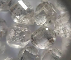 Synthetic uncut diamond HPHT white rough diamond lab grown diamond for jewelry vvs vs DEF 