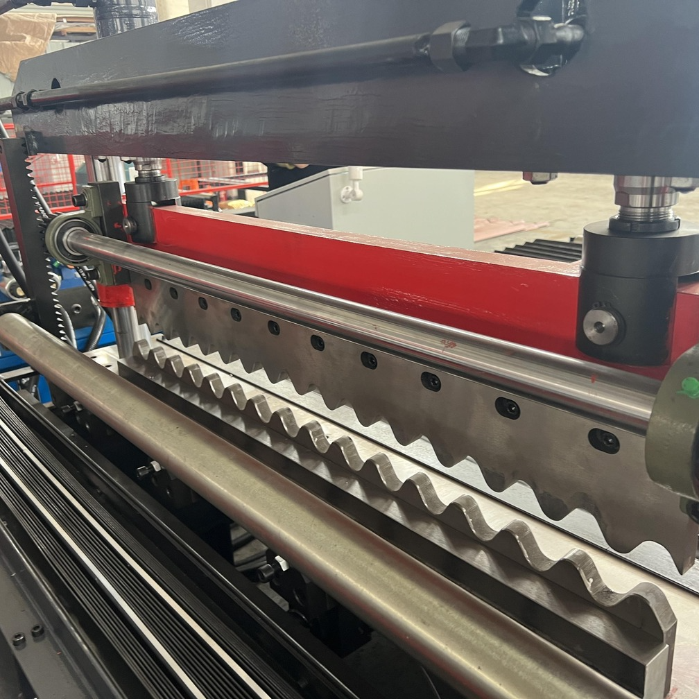 High Speed 30m/min Corrugated Roof Panel Roll Forming Machine Industrial Steel Structure Construction Roof