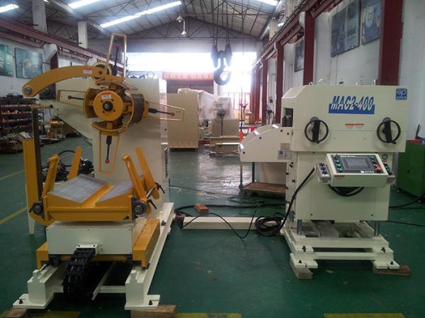 MAC Punch Three - In - One Feeder Hydraulic Parts Stamping , Strip Straightening Machine